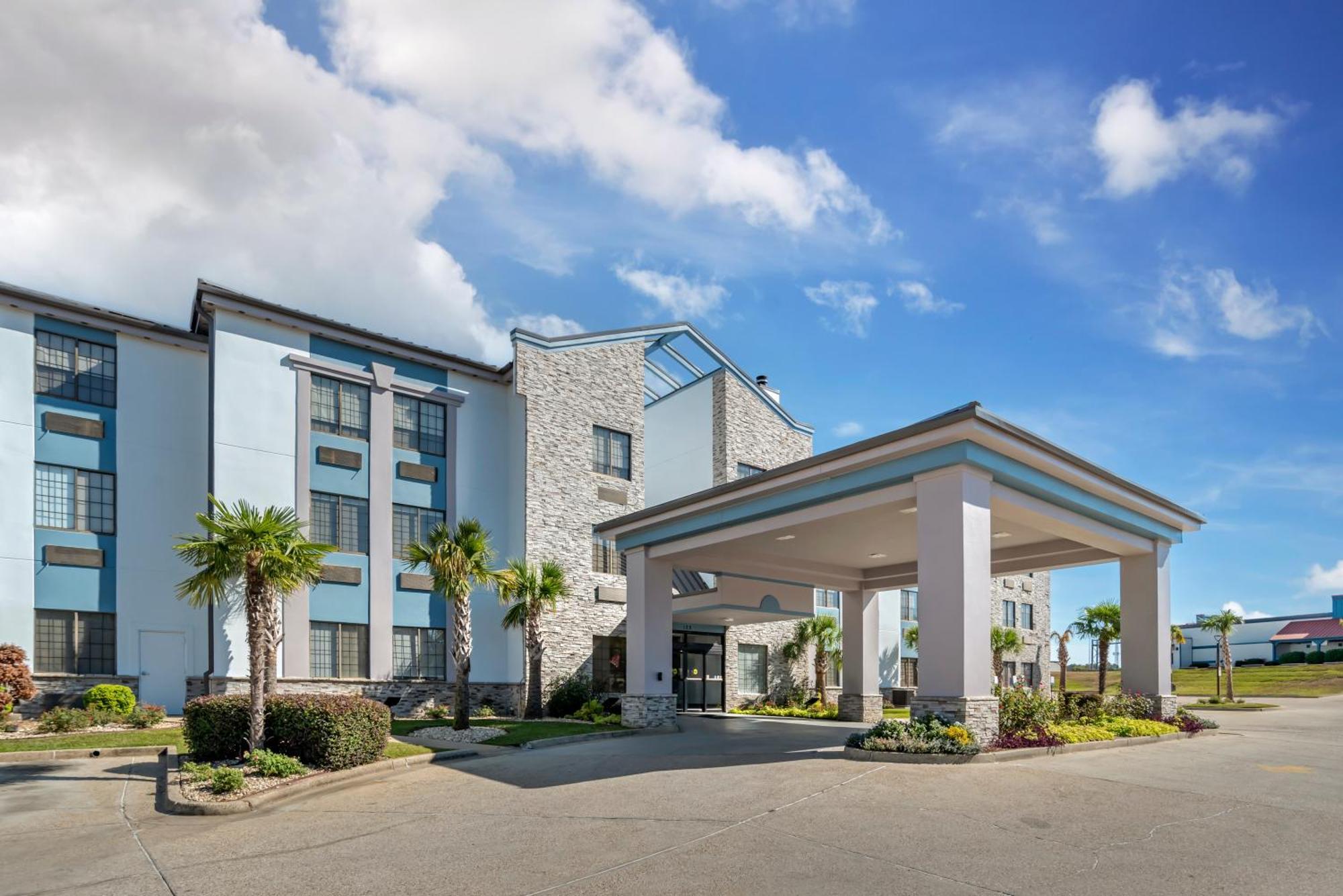 Comfort Suites Хатисбург Екстериор снимка
