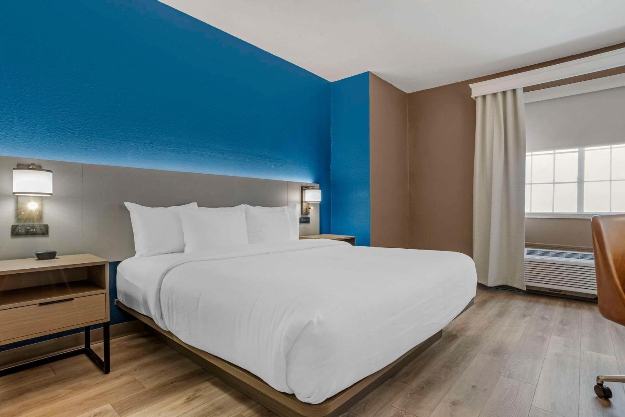 Comfort Suites Хатисбург Екстериор снимка
