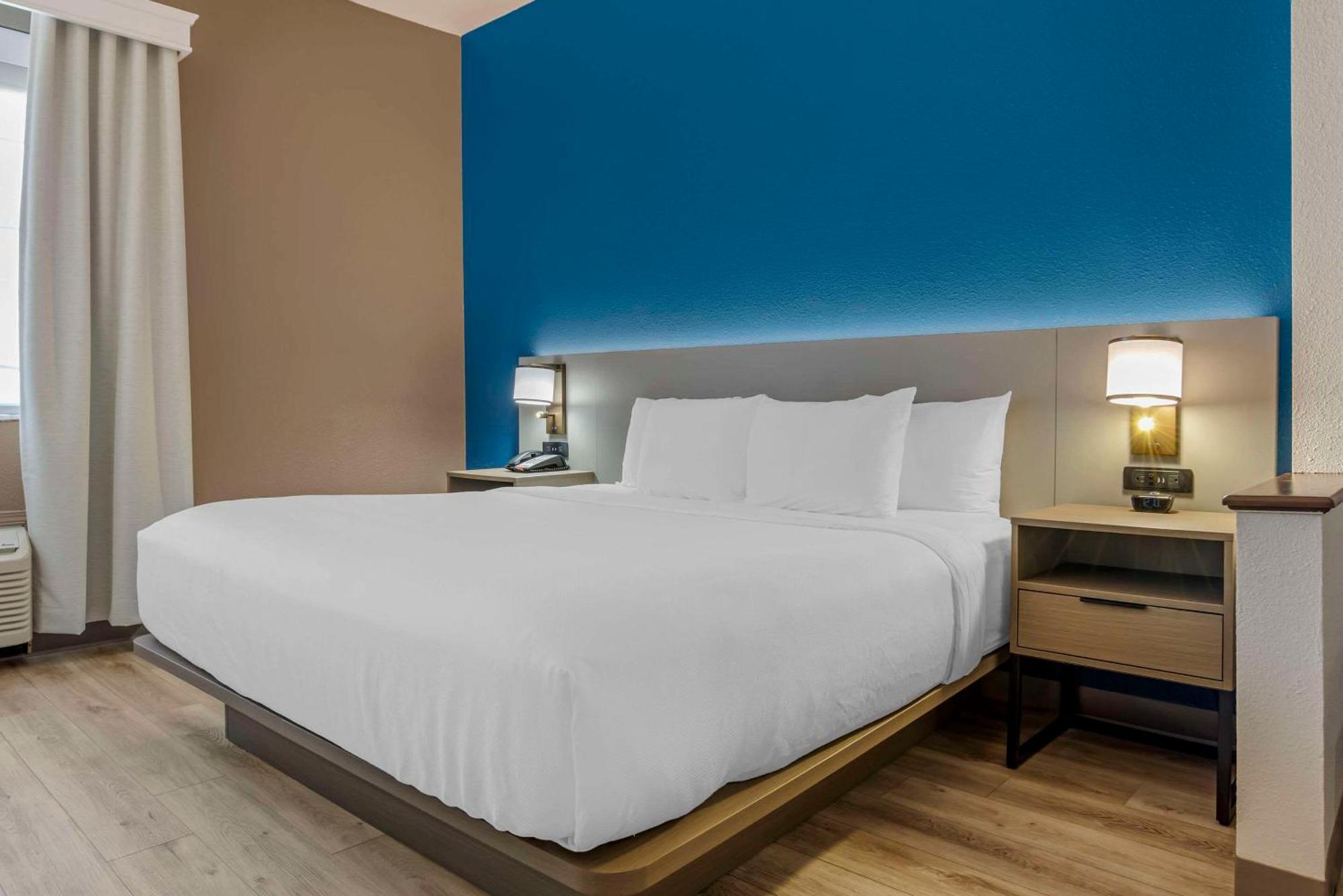 Comfort Suites Хатисбург Екстериор снимка