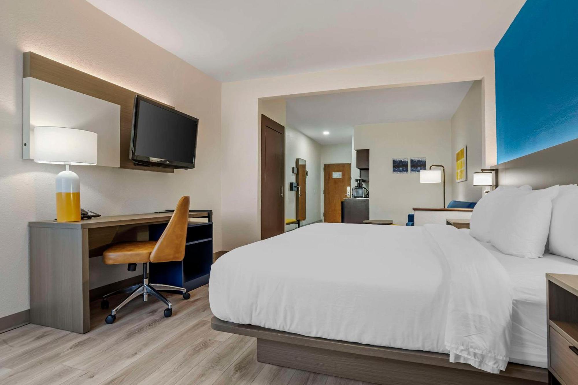 Comfort Suites Хатисбург Екстериор снимка