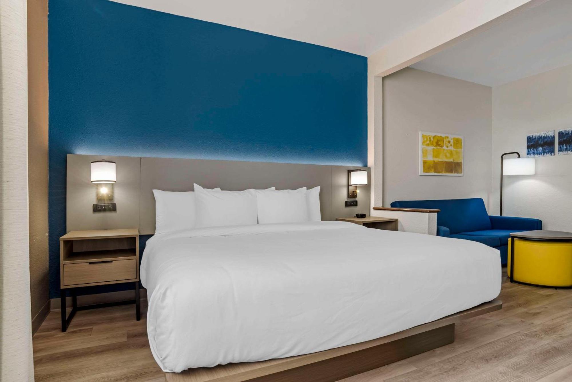 Comfort Suites Хатисбург Екстериор снимка